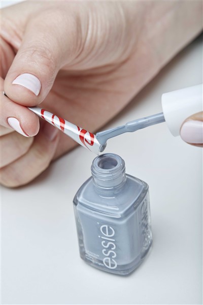 Diet Coke And Essie Team Up To Give Boots Shoppers Nail Polish Diet Coke And Essie Team Up To Give Boots Shoppers Nail Polish